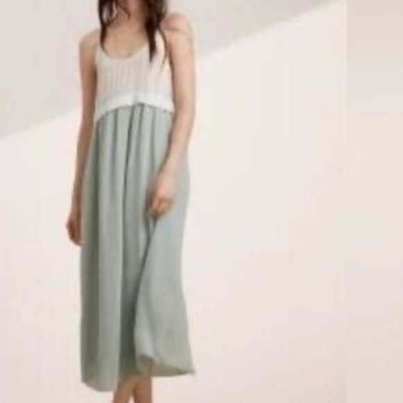 Wilfred Dresses & Skirts - Wilfred XXS slightly oversized SILK GUV Maxi Dress in mint and cream